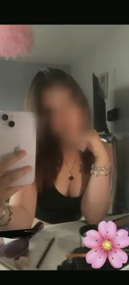 Anne, 20