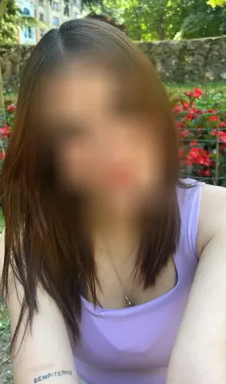 Cynthia, 29