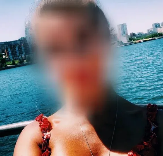 Emma, 40
