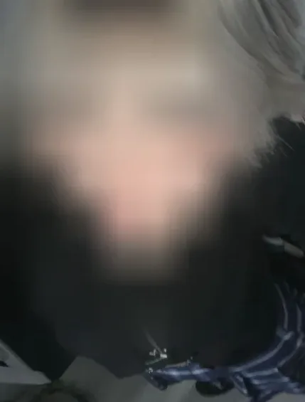 Julia, 20