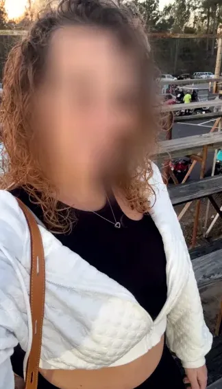 Lynn, 30