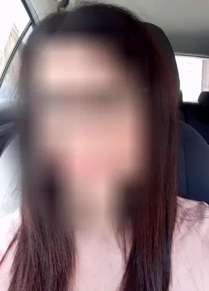 Manon, 38