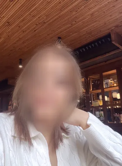 Noor, 40