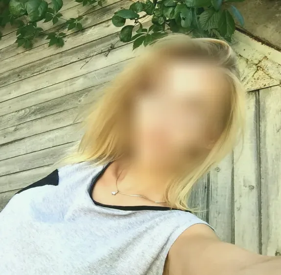 Rania, 34